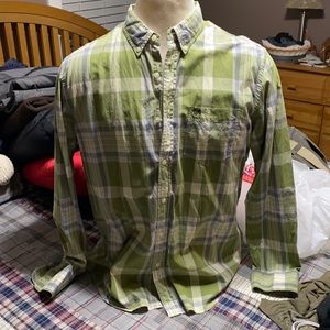 American Eagle Green and Gray Plaid Buttondown